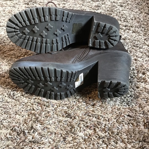 Soda chunky sole heel ankle boots - Picture 13 of 16